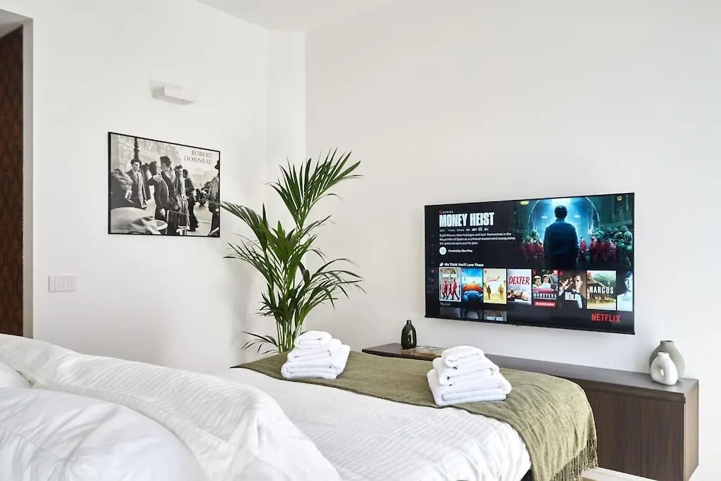 Moonlight Suite - Near Brera And Arco Della Pace Milan Apartment